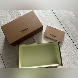 Sunglasses box- Burberry